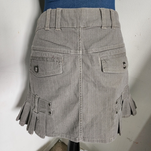 Golf Women Pleated Mini Skirt - Picture 4 of 8